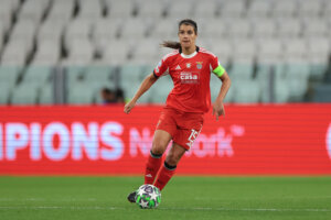 Carole Costa in het duel met Juventus