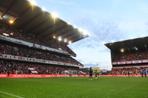 Maurice Dufrasnestadion