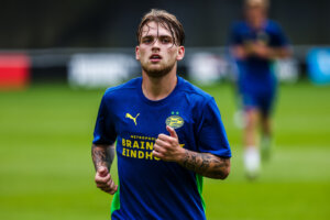 Jason van Duiven op de training van PSV