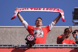 Luuk de Jong tijdens de huldiging van PSV