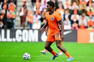 Banzuzi in actie voor Jong Oranje