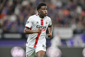 Isaac Babadi namens Royal Antwerp