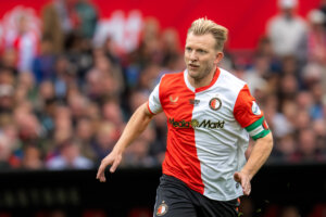 Dirk Kuyt namens de Feyenoord Legends