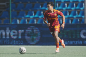 Samantha van Diemen in actie namens AS Roma