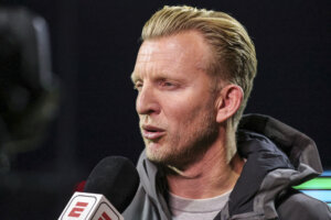 Dirk Kuijt staat ESPN te woord