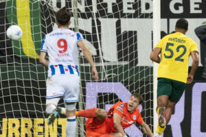 Mo Ihattaren verslaat Bernt Klaverboer