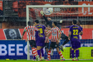 Joël Drommel de grote man tegen NAC Breda