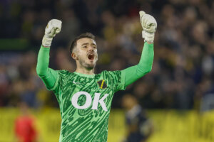 Daniel Bielica tegen Go Ahead Eagles