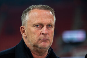 John van den Brom in de Grolsch Veste