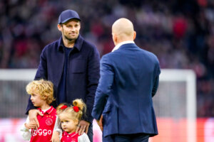 Daley Blind tijdens een duel van de Ajax Legends in de Johan Cruijff Arena