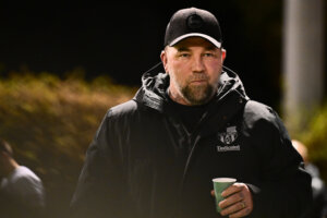 Theo Janssen als trainer van De Treffers