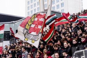FC Twente-supporters in het uitvak bij FC Utrecht