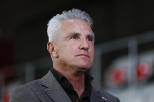 Marc van Hintum bij een wedstrijd van Go Ahead Eagles