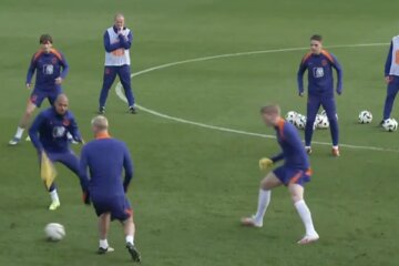 Rondo met Malen en Schouten in het midden