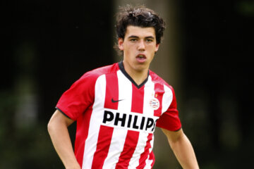 Jorn Sweres in het shirt van PSV
