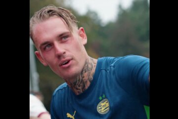 Rick Karsdorp na de training van PSV