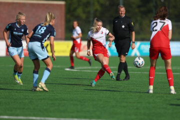 Sam de Jong in actie namens FC Utrecht