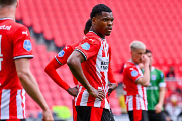 Denzel Dumfries bij PSV in 2021