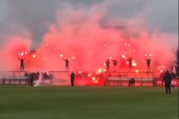 Vuurwerk bij de training van Feyenoord