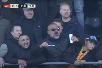 Mustafa Evcimen tijdens de derby