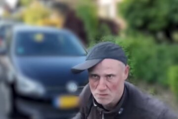 Volkert van der Graaf valt verslaggever aan