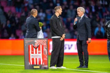 Earnest Stewart en Marcel Brands bedanken Luuk de Jong