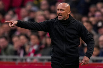 Dick Schreuder op bezoek bij Ajax