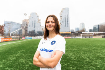 Suus de Bakker tekent bij HERA United