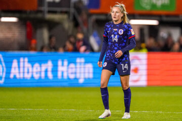 Wieke Kaptein bij haar debuut voor de OranjeLeeuwinnen