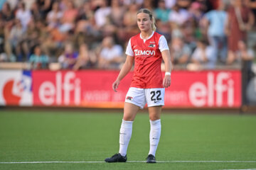 Bo op de Weegh in actie namens AZ