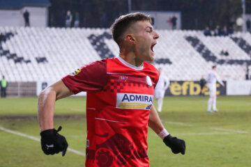 Milos Lukovic namens IMT Belgrad