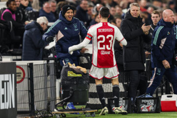 Steven Berghuis juicht met Geronimo Rulli