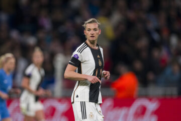 Alexandra Popp in actie namens Duitsland