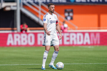 Jordan Henderson tegen FC Volendam