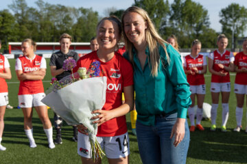 AZ neemt afscheid van Kim Smal