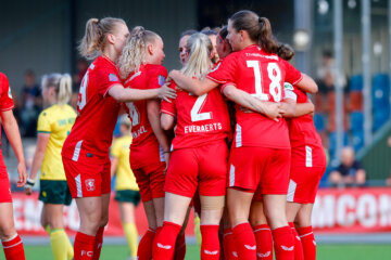 FC Twente juicht na een goal tegen Fortuna Sittard