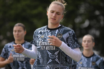 Vivianne Miedema in de warming-up voor haar laatste Arsenal-wedstrijd
