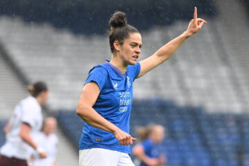 Tessel Middag bij Rangers FC