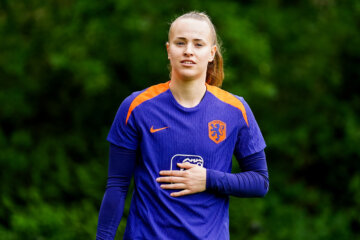 Daphne van Domselaar bij de OranjeLeeuwinnen