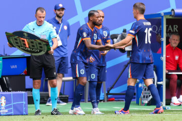 Joey Veerman wordt gewisseld voor Gini Wijnaldum