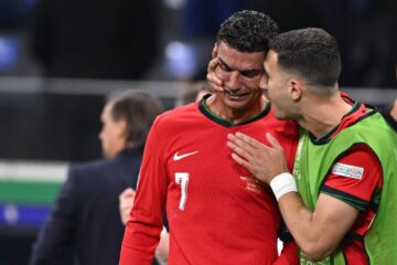 Cristiano Ronaldo moet huilen