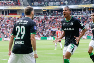 Santiago Giménez en Calvin Stengs