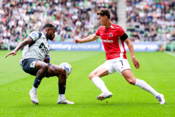 Leandro Bacuna en Ruben van Bommel