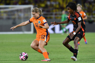 Inske Weiman in actie namens Oranje O20