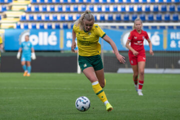 Isa Dekker in actie namens Fortuna Sittard
