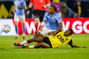 Cherrion Valerius tegen NEC