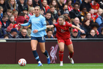 Jill Roord tijdens Liverpool - Manchester City