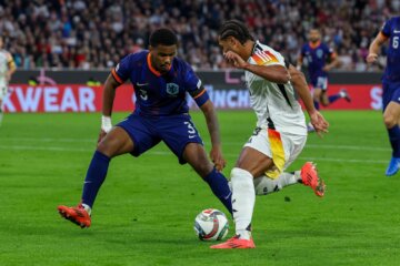 Jorrel Hato tegen Duitsland