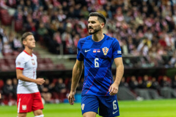 Josip Sutalo in het shirt van Kroatië