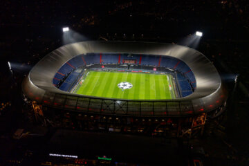 De Kuip van bovenaf voor een Champions League-duel